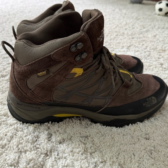 THE NORTH FACE STORM MID WP SHOE MEN'S- SIZE 13